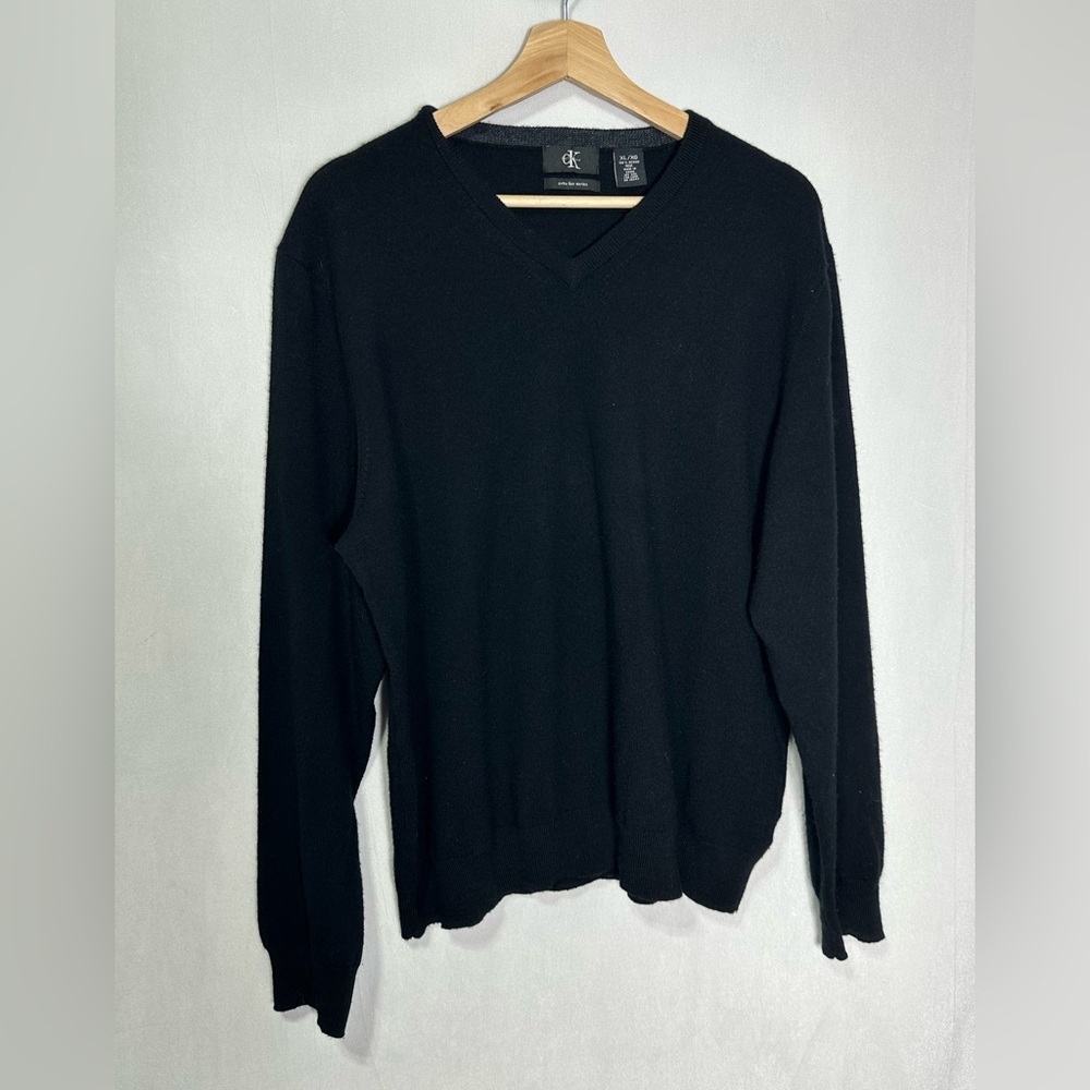 Calvin Klein CK Mens Extra Fine Merino Wool‎ V-Neck Sweater Black XL RN36543